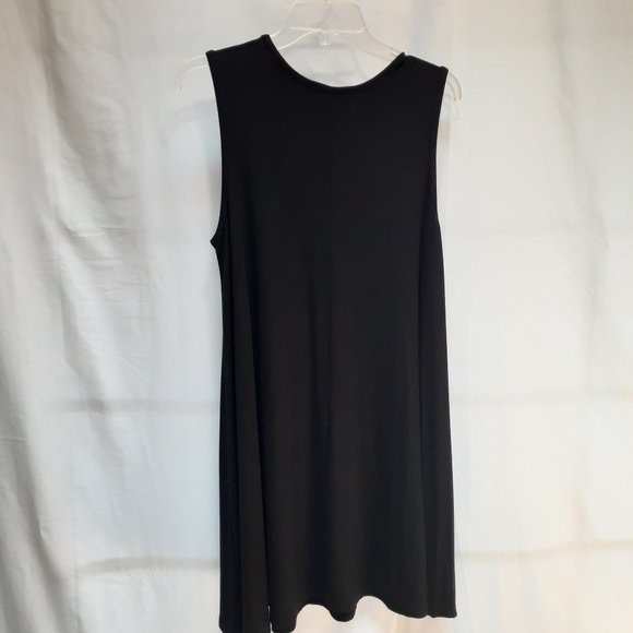 Black Dress - Picture 7 of 7